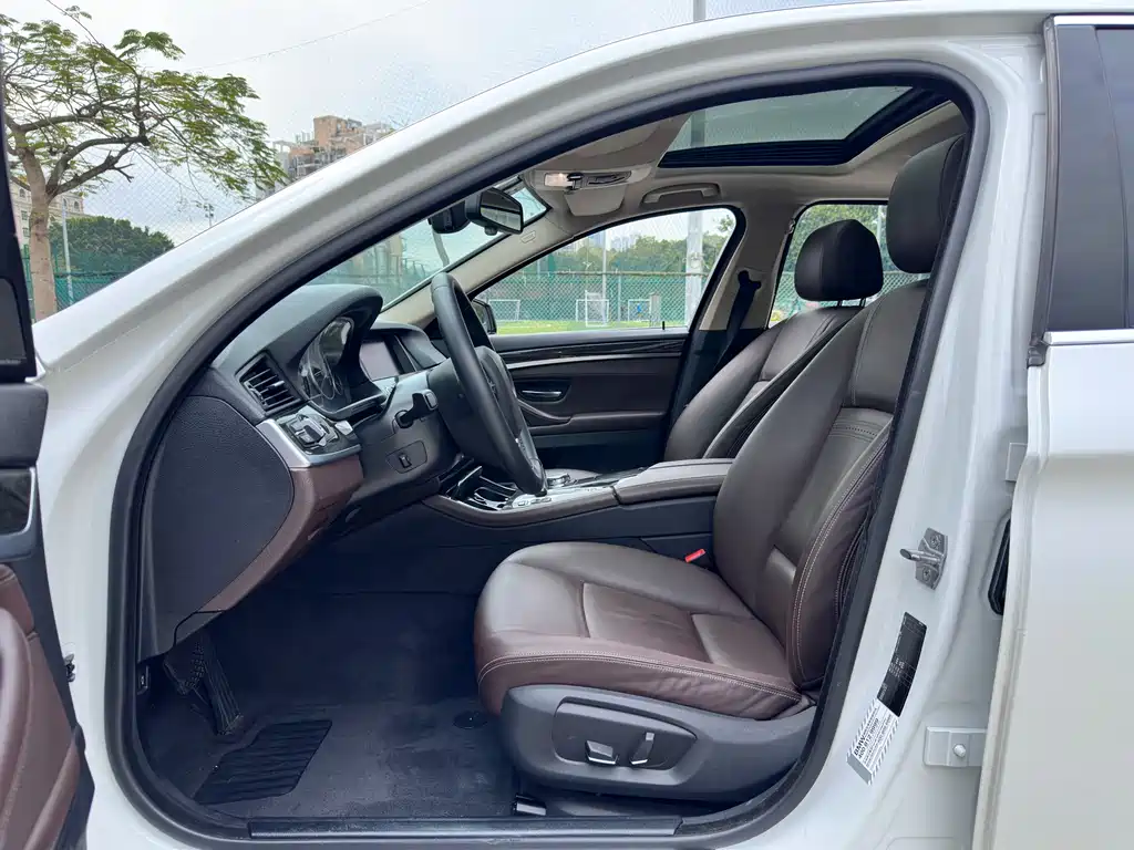 BMW 5 Series 2016
