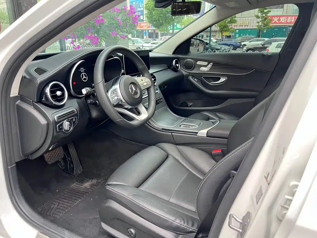Mercedes-Benz C-Class 2020 — фото 4