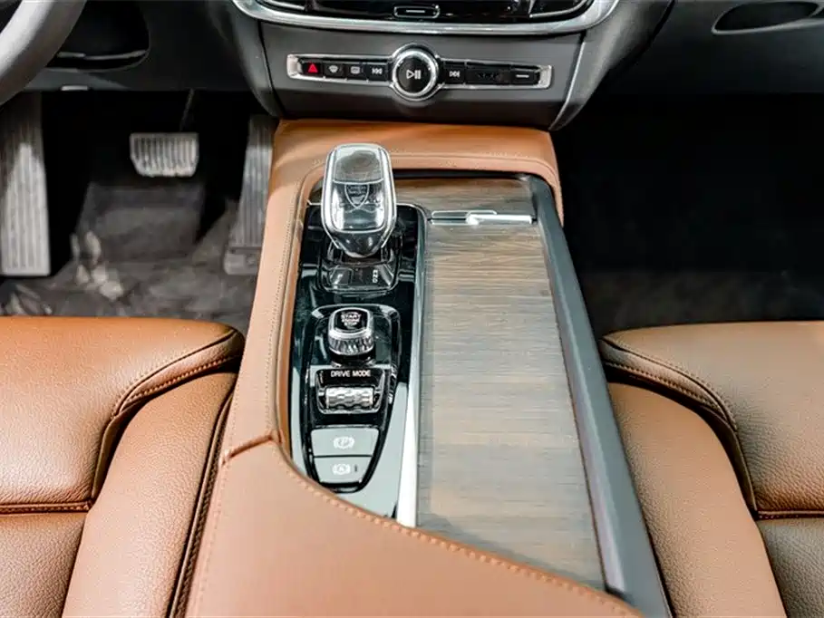 Volvo S90 2021 — фото 12