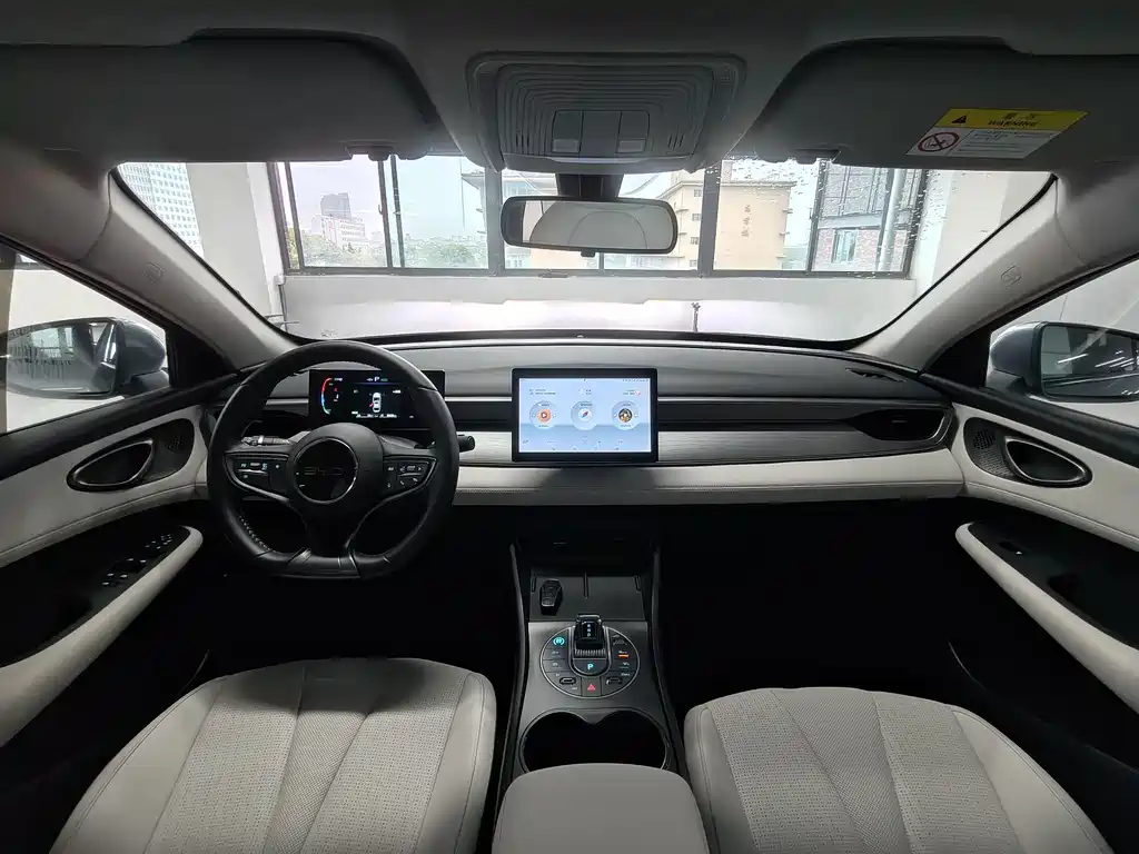 BYD Seal 05 DM-i 2025 — фото 12