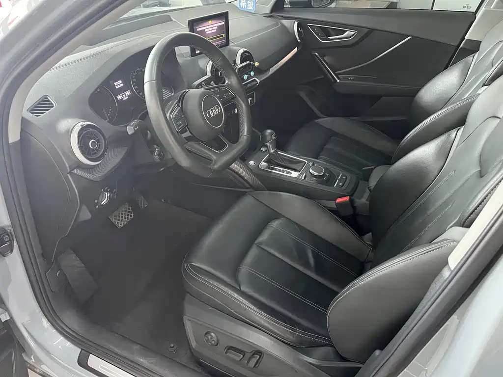 Audi Q2L 2022