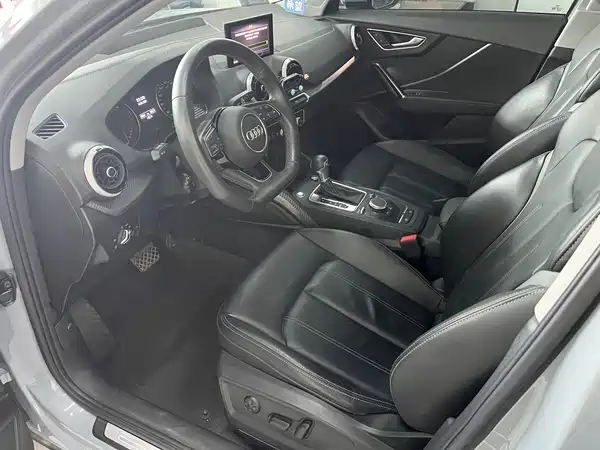 Audi Q2L 2022