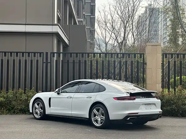 Porsche Panamera 2017