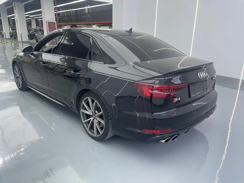 Audi S4 2019 — фото 13