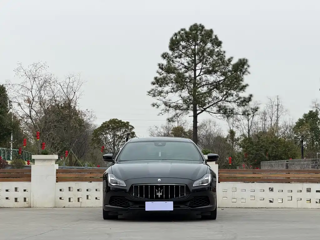 Maserati Quattroporte 2019 — фото 2