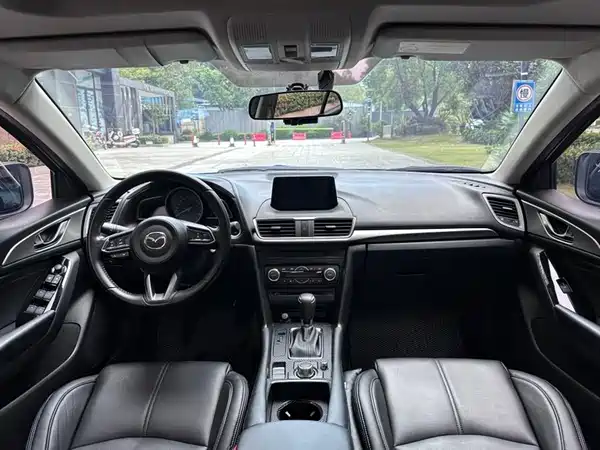 Mazda 3 Axela 2017