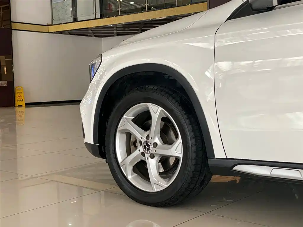Mercedes-Benz GLA 2017 — фото 21
