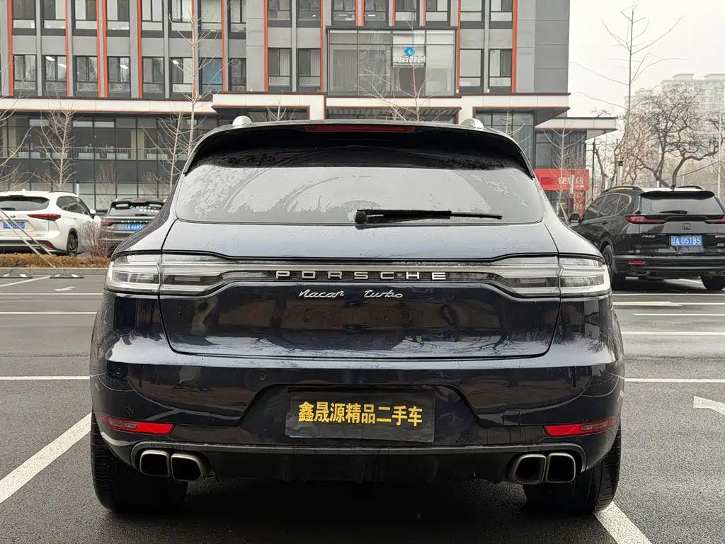 Porsche Macan 2015 — фото 19