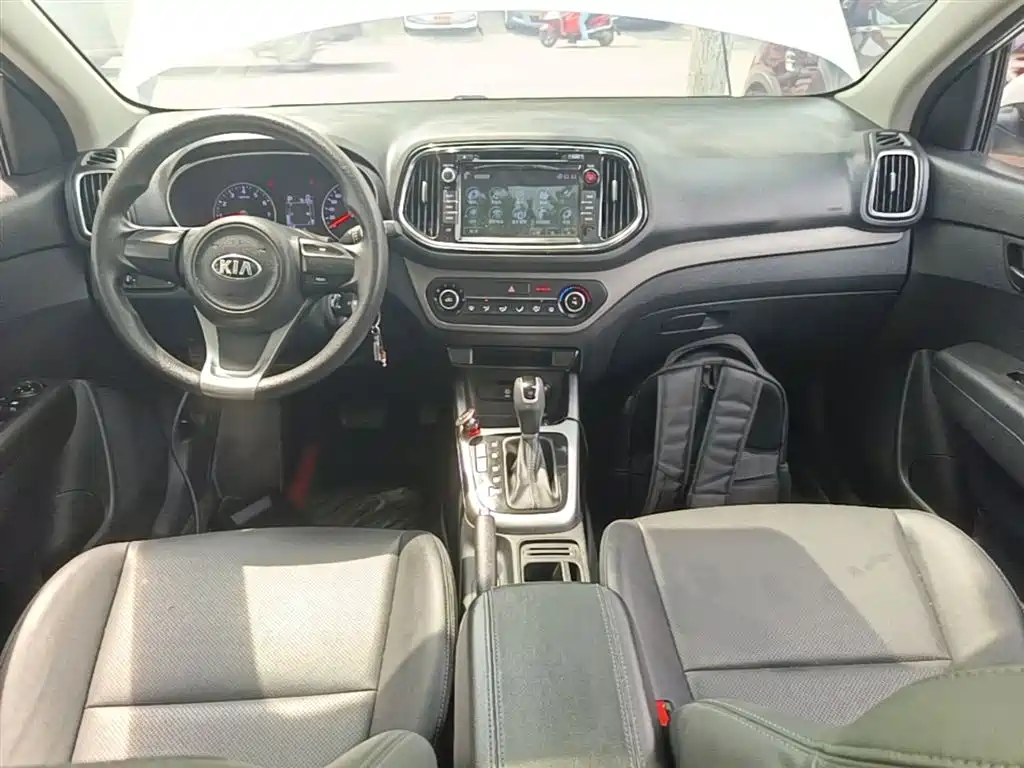 Kia KX3 2016 — фото 10