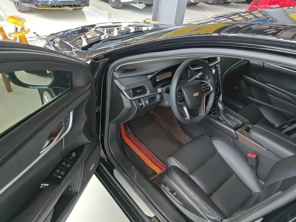 Cadillac XTS 2018 — фото 16