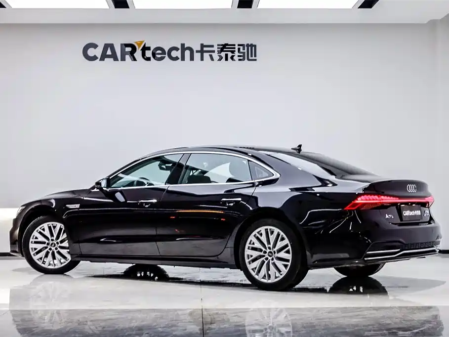 Audi A7L 2024 — фото 4