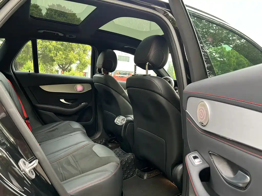 Mercedes-Benz GLC AMG 2022 — фото 13