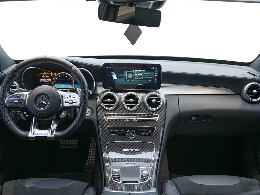 Mercedes-Benz C-Class AMG 2022 — фото 14