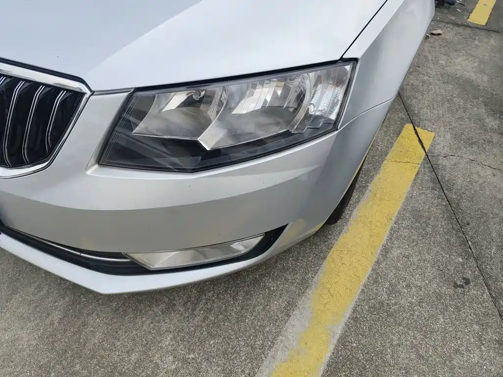 Skoda Octavia 2014 — фото 18