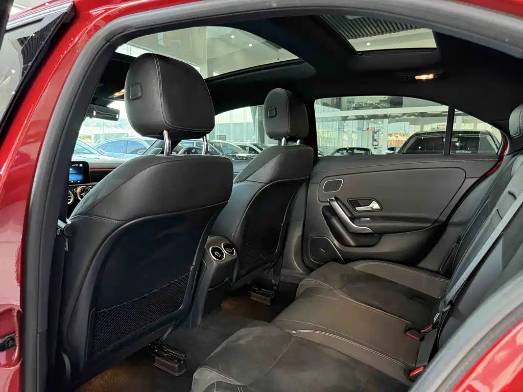 Mercedes-Benz A-Class 2019 — фото 11