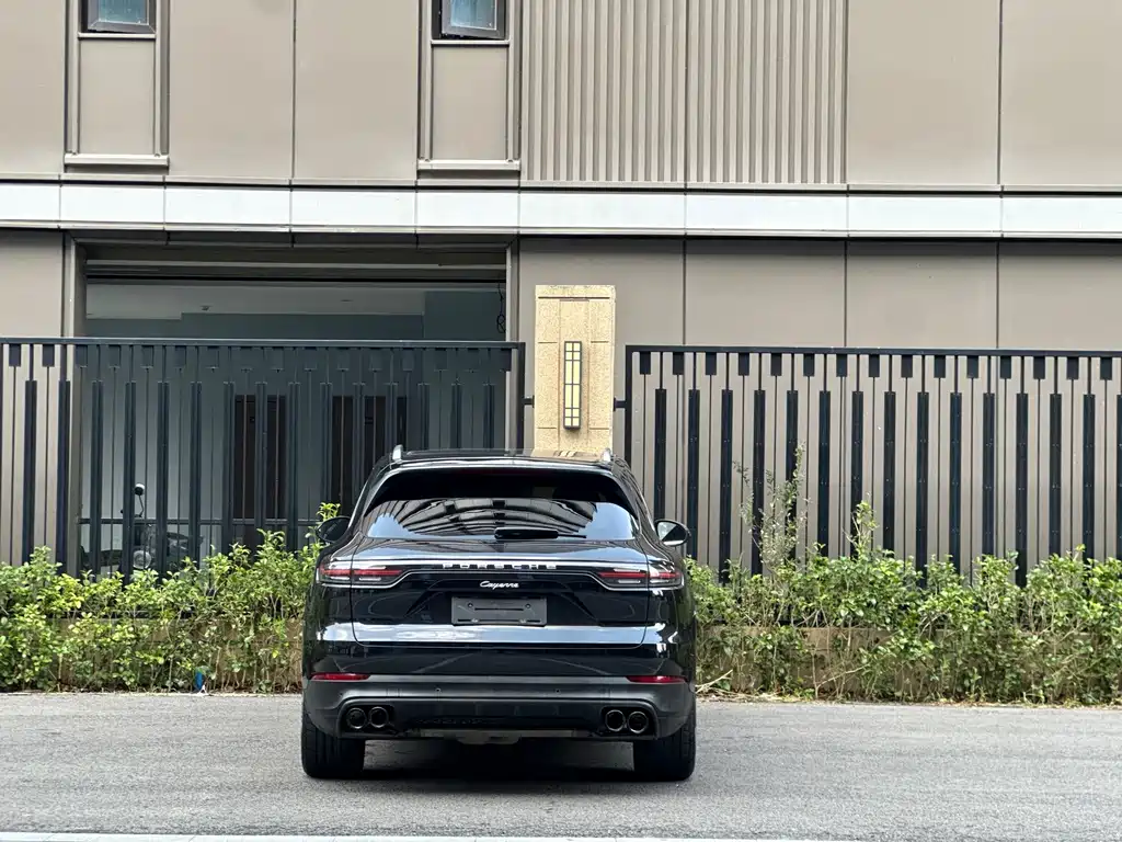 Porsche Cayenne 2019 — фото 5
