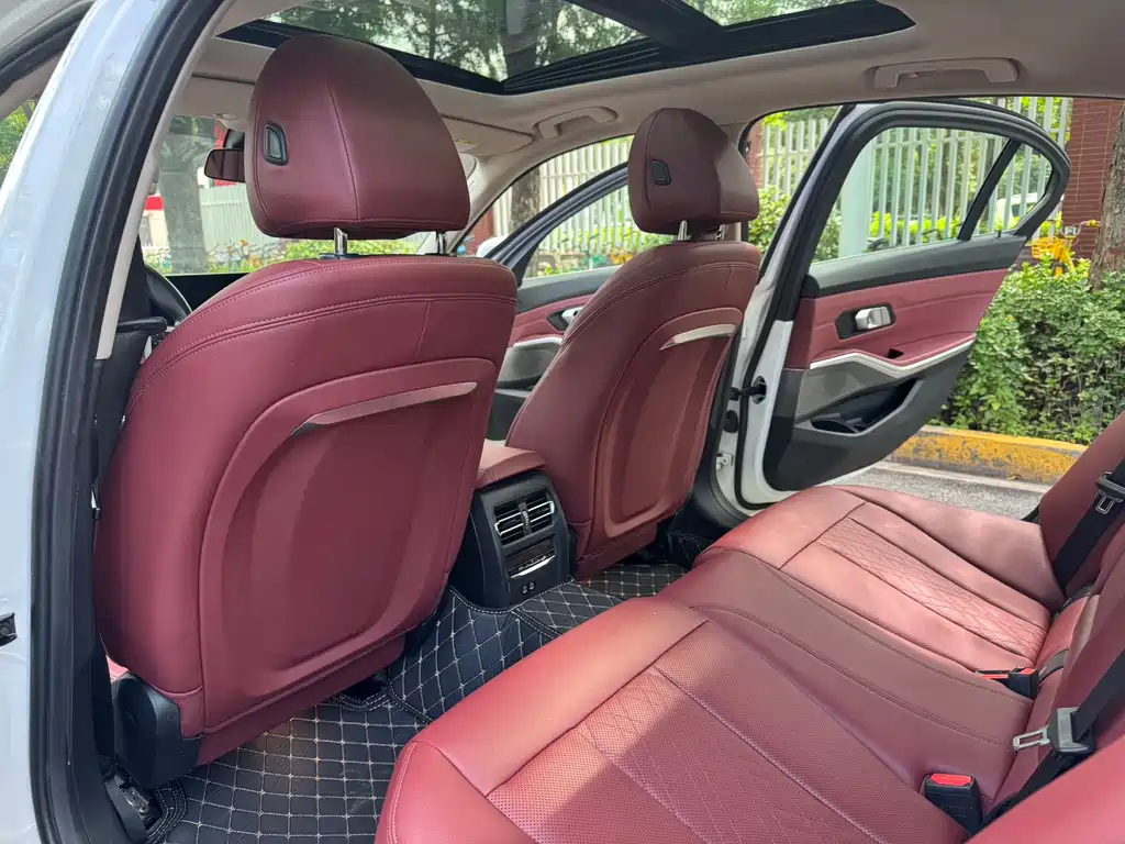 BMW i3 2024
