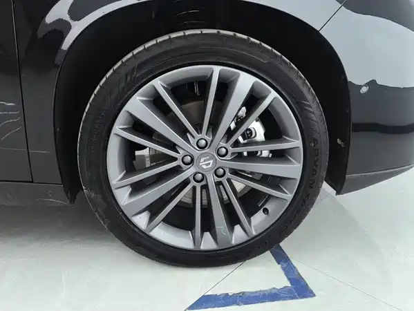 Leapmotor C16 2025