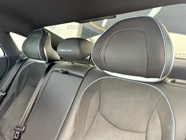 Volkswagen Passat 2025