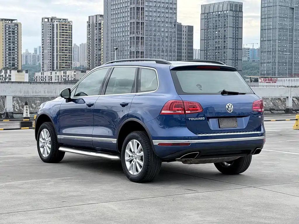 Volkswagen Touareg 2017 — фото 6