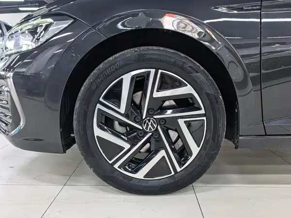 Volkswagen Sagitar 2023