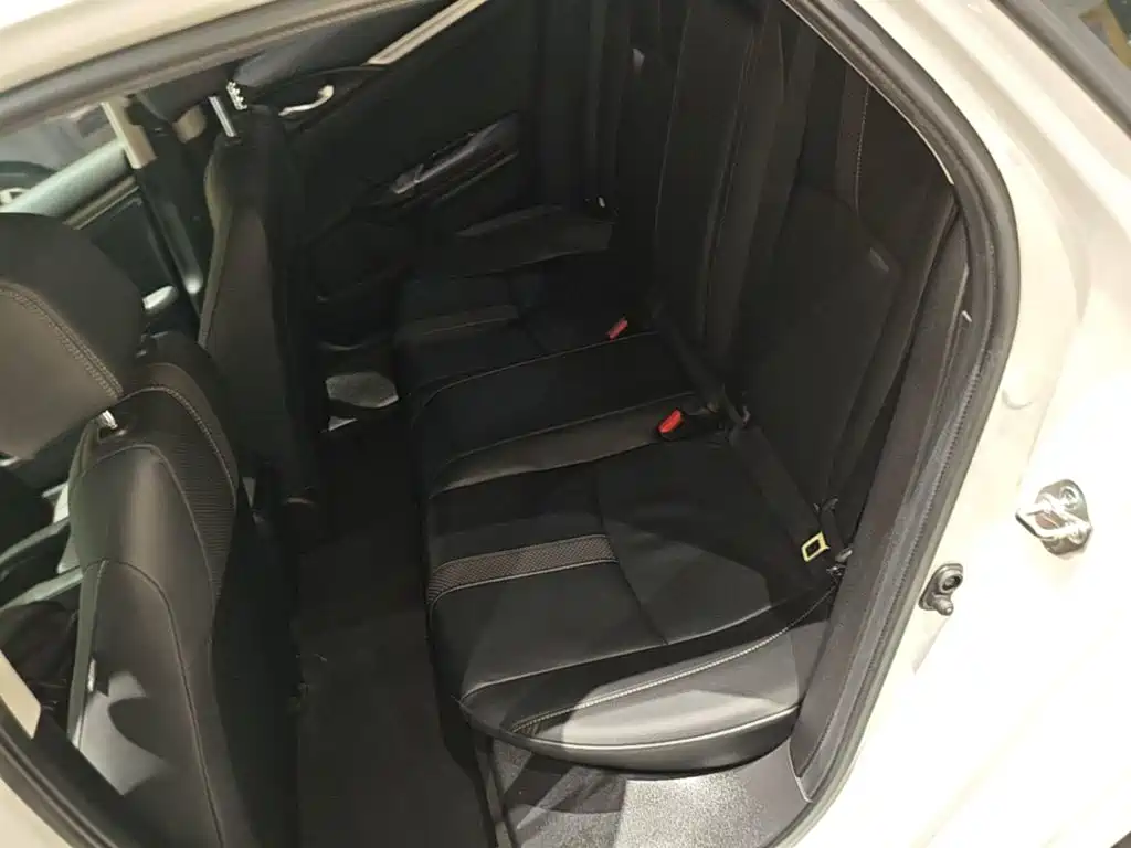 Honda Civic 2021 — фото 17
