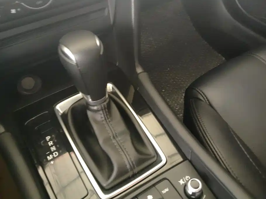 Mazda 3 Angkesela 2018 — фото 16