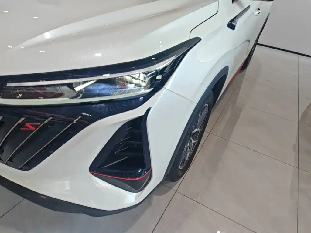 Changan CS75PLUS 2022 — фото 24