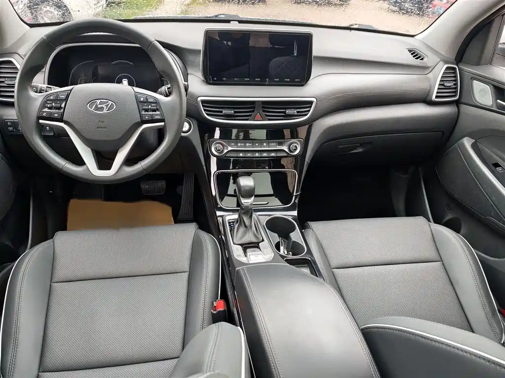 Hyundai Tucson 2020 — фото 17
