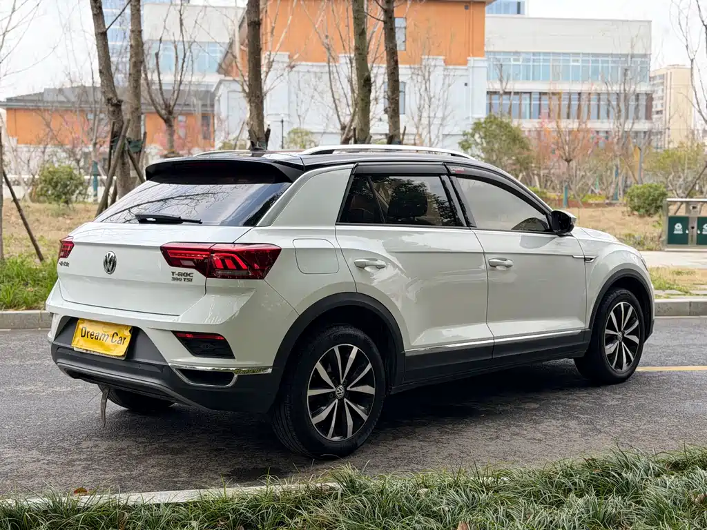 Volkswagen T-Roc 2019 — фото 2