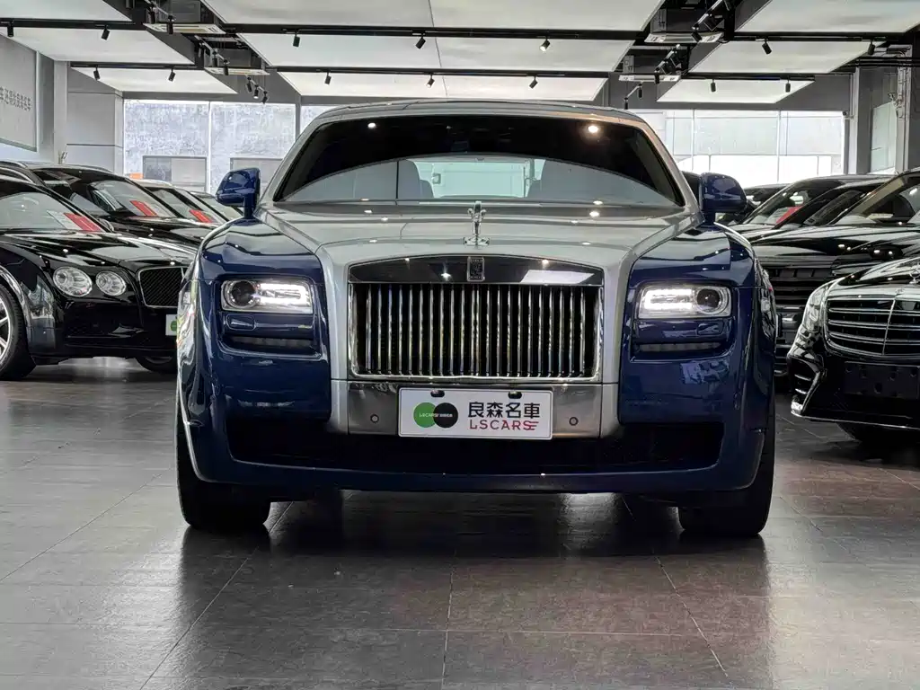 Rolls-Royce Ghost 2013 — фото 2