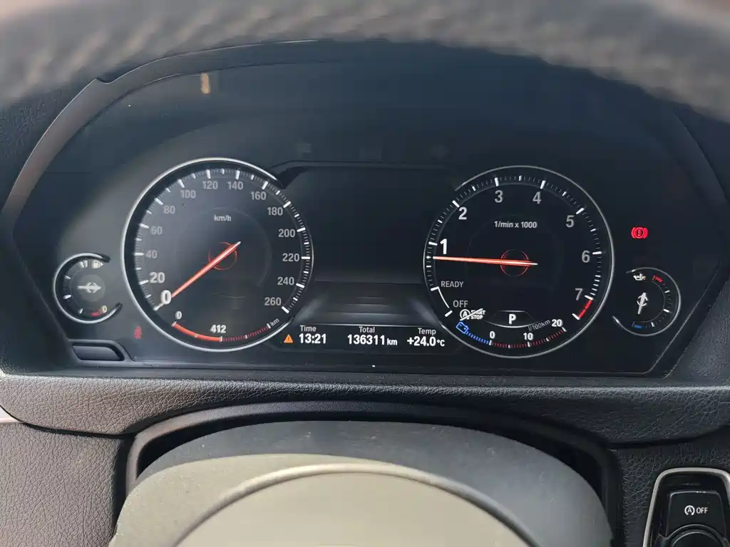 BMW 3 Series 2019 — фото 13