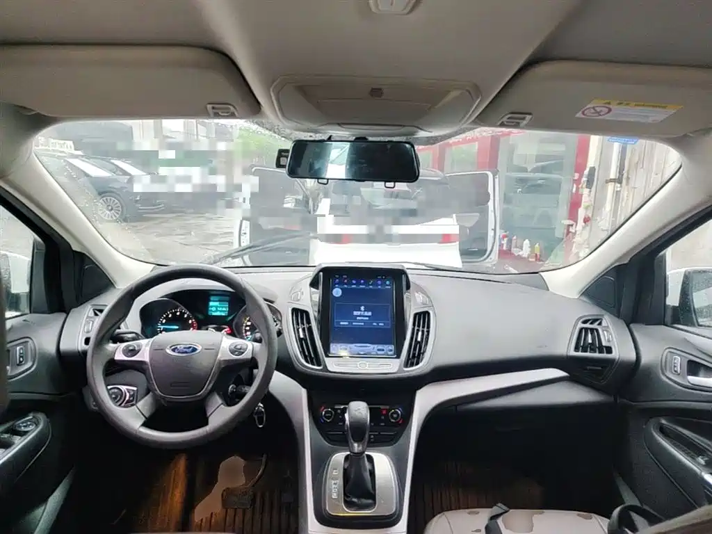 Ford Kuga 2016 — фото 10