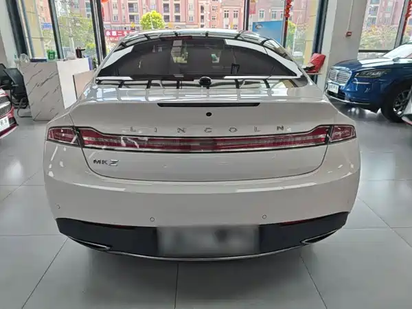 Lincoln MKZ 2018