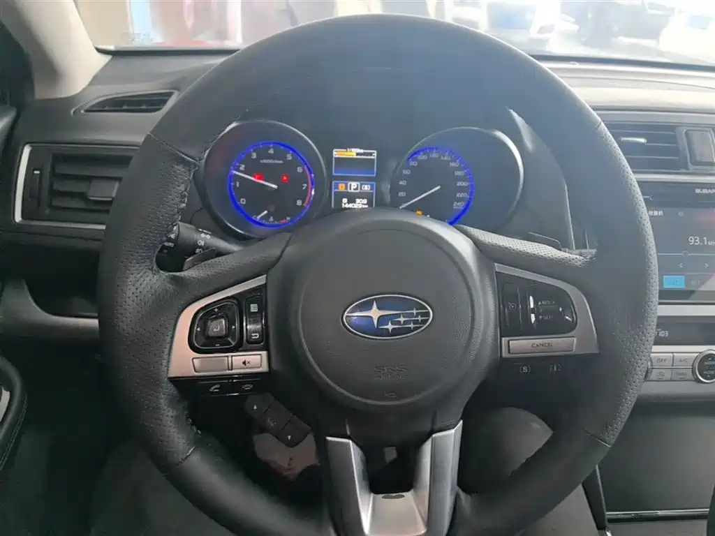 Subaru Outback 2016 — фото 11