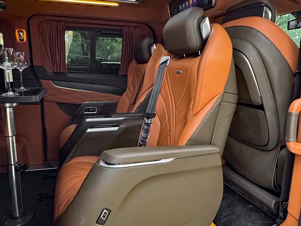 Ford Tourneo 2025 — фото 27
