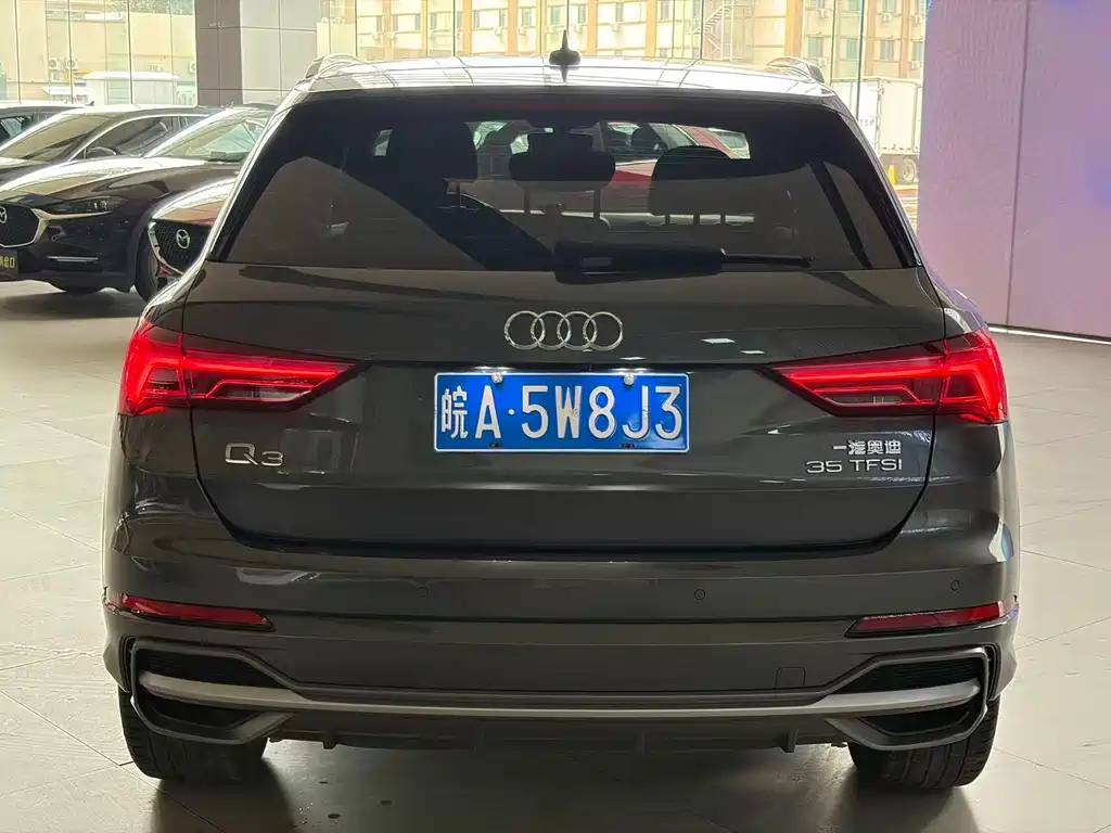 Audi Q3 2023 — фото 7