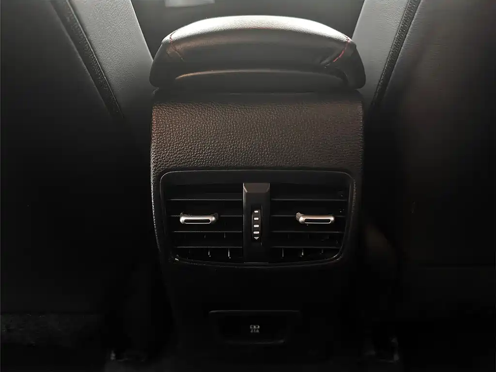 Toyota Levin 2023 — фото 17