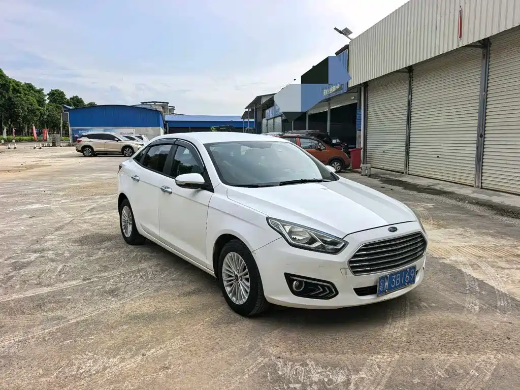 Ford Escort 2017
