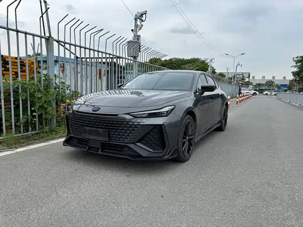 Changan UNI-V 2024