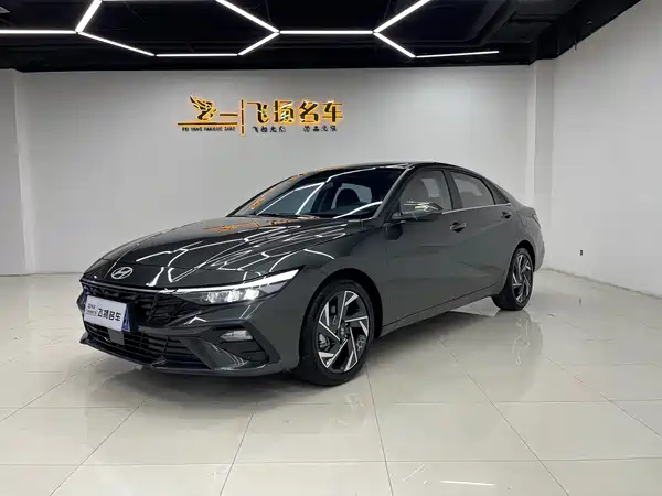 Hyundai Elantra 2025