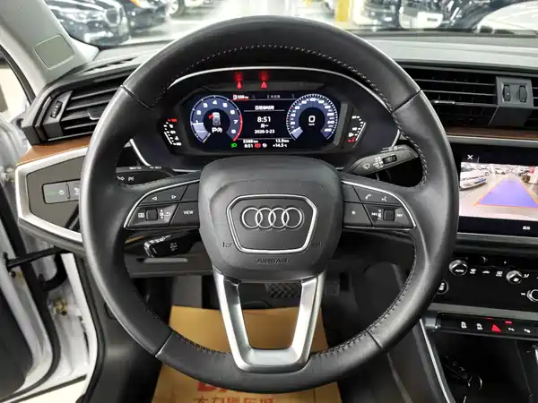 Audi Q3 2021