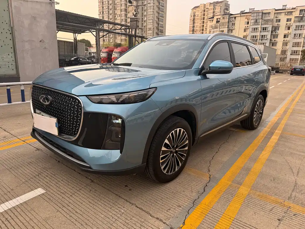 Chery Tiggo 8 PLUS C-DM 2025 — фото 1