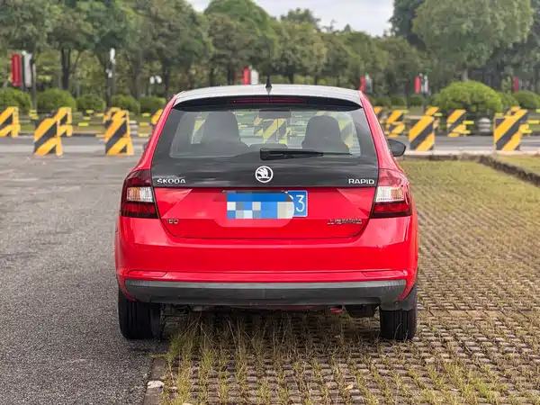 Skoda Rapid Spaceback 2016