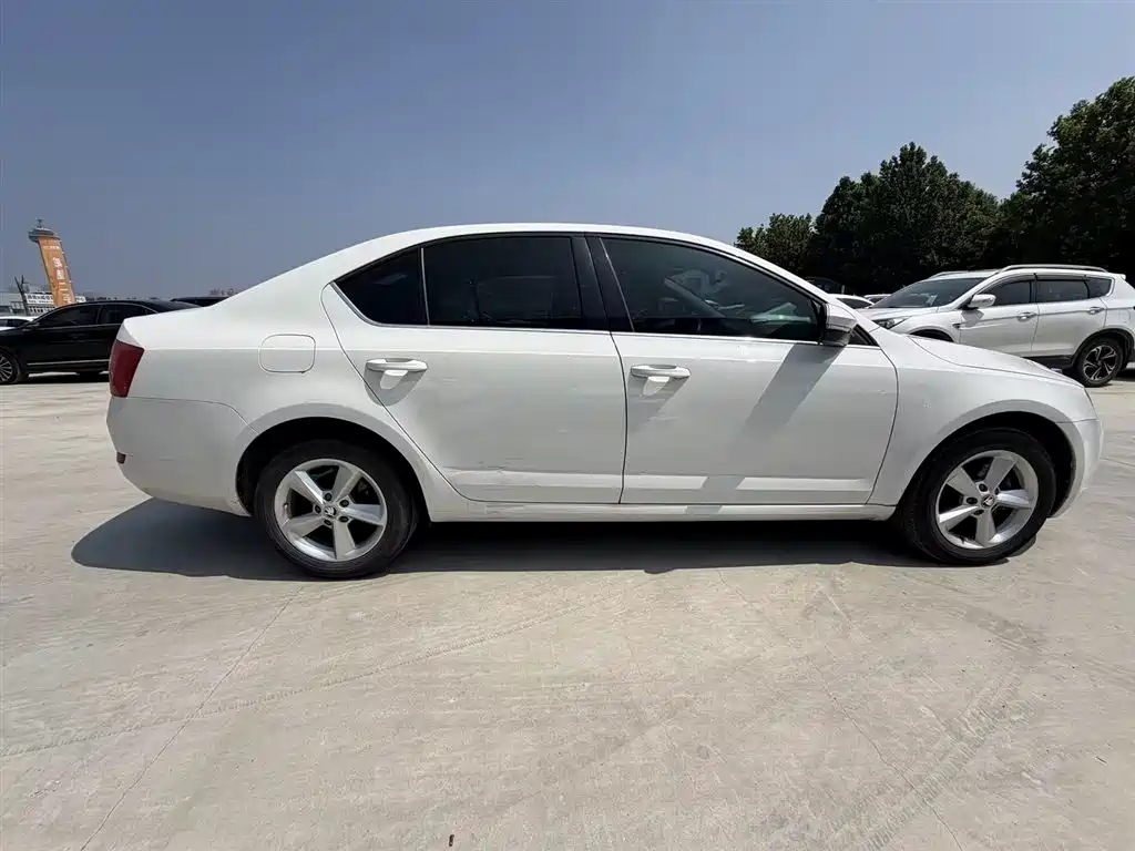 Skoda Octavia 2014