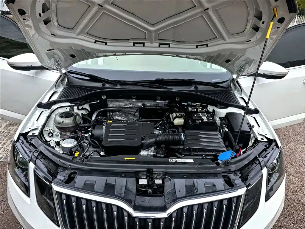 Skoda Octavia 2023 — фото 11