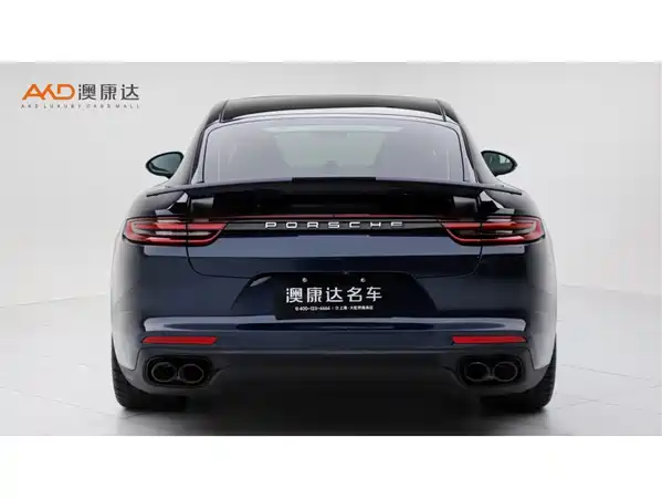 Porsche Panamera 2021