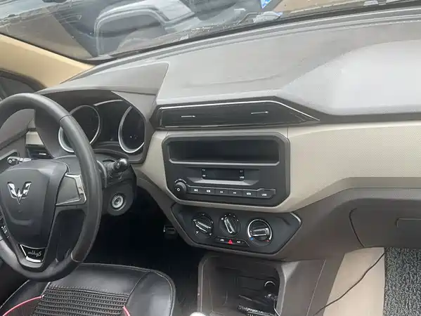 Wuling Hongguang 2019
