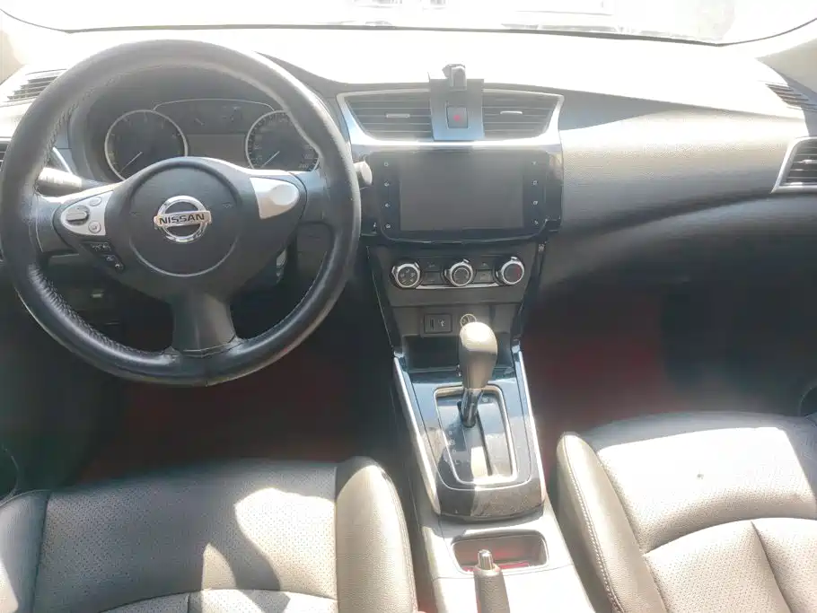 Nissan Sylphy 2019 — фото 12