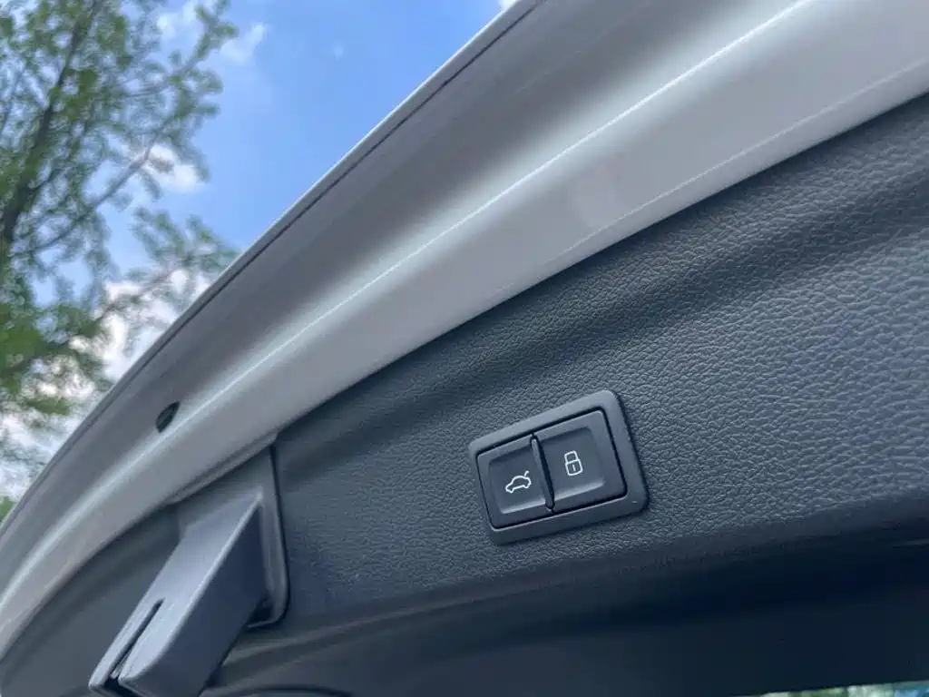 Audi Q3 2023 — фото 16